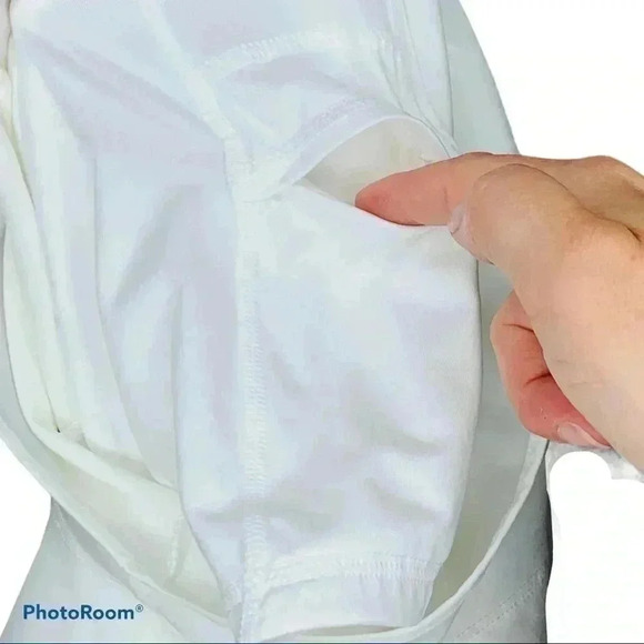 Champion White Athletic Shorts - Picture 4 of 5